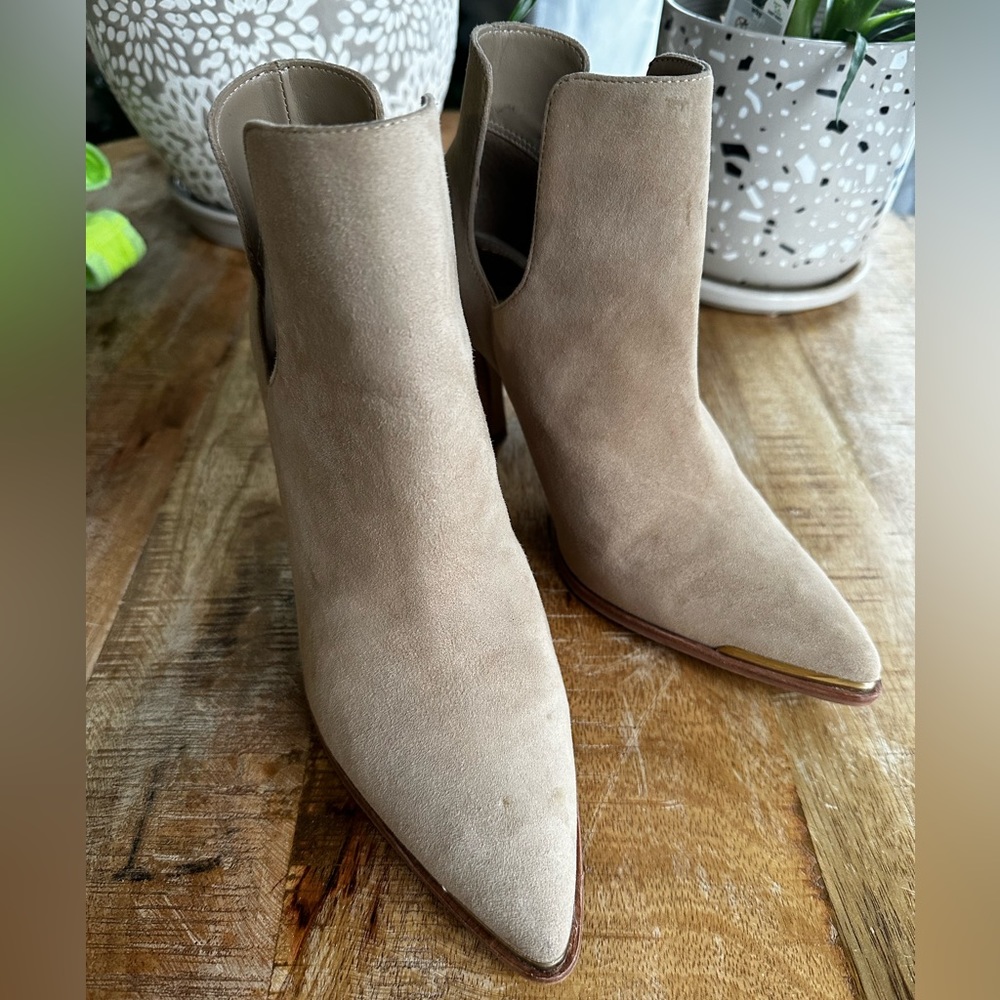 Vince Camuto